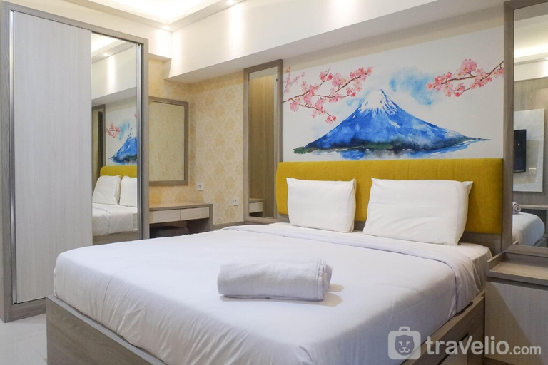 Bedroom 4, Luxurious Studio at Supermall Mansion By Travelio, Surabaya