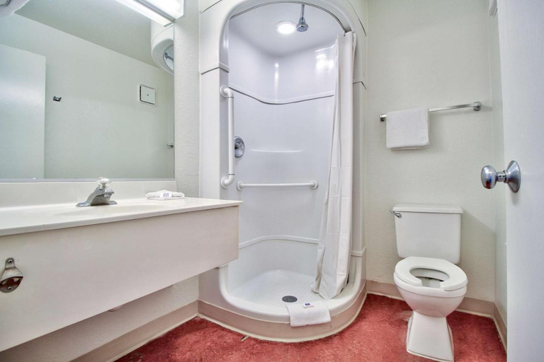 Bathroom 4, Motel 6 Nogales, AZ - Mariposa Road, Santa Cruz