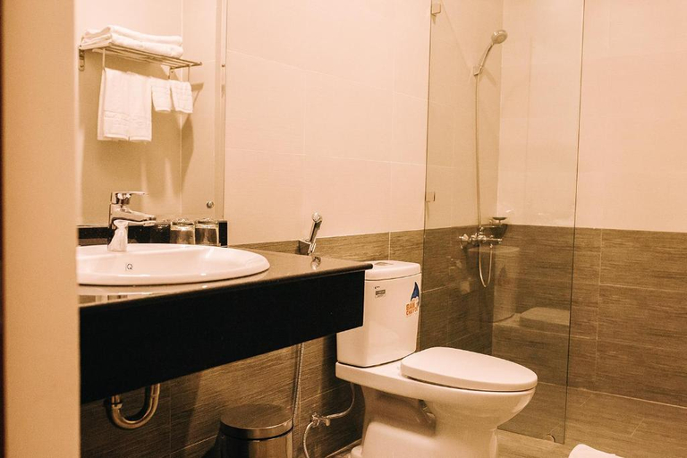 Bathroom 4, Bazan Xanh, Buon Ma Thuot