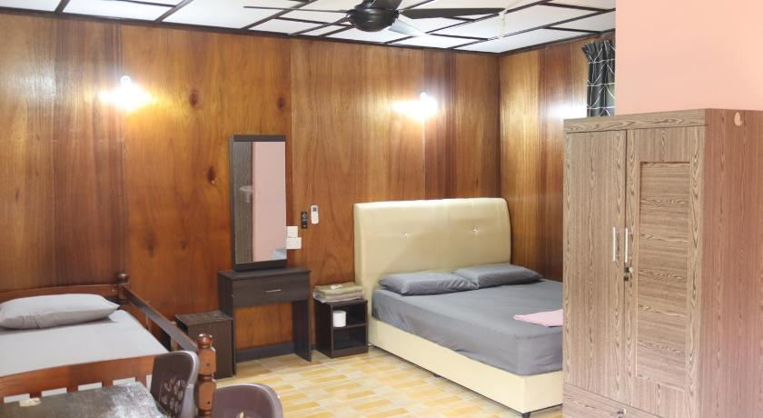 Bedroom 3, BUSHMAN TIOMAN, Mersing