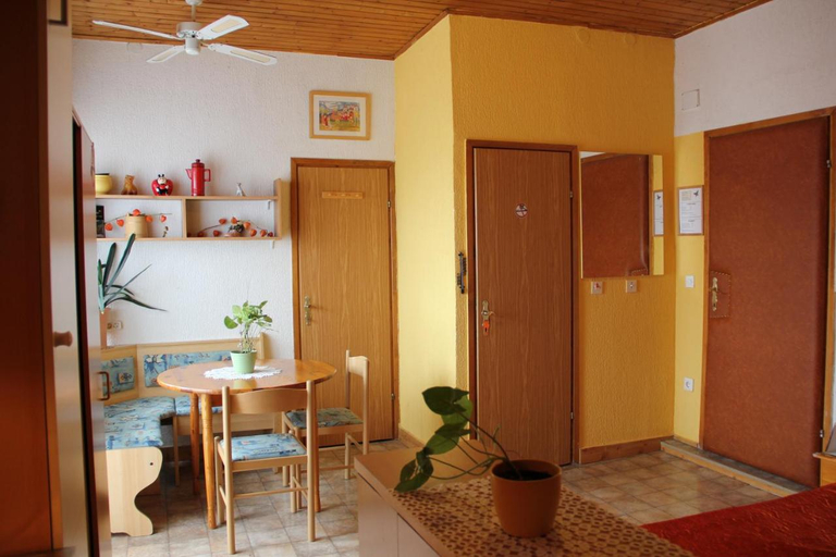 Others 2, Mekina Guesthouse, Maribor