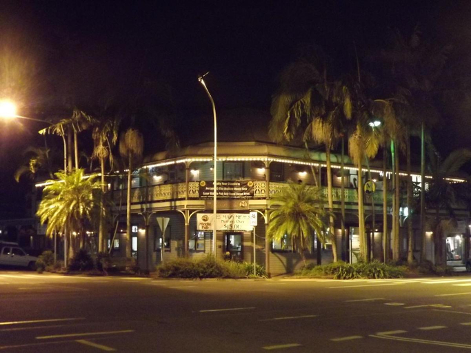 Exterior & Views 4, The Middle Pub, Byron