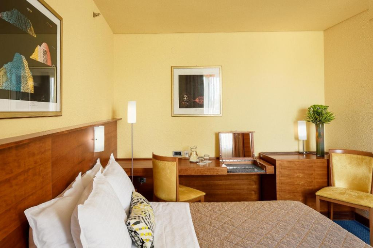 Bedroom 5, Park, Hotel & Entertainment, Gorizia