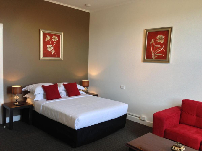 Bedroom 5, Centennial Inn on Bathurst, Launceston - Pt B