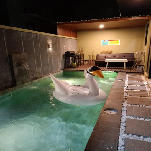Sport & Beauty 5, Villa batoe pinus M4, Malang