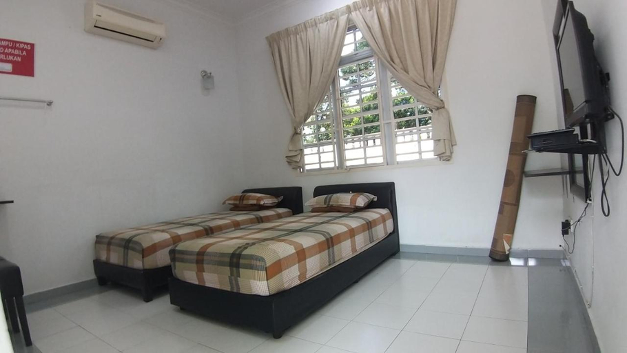 Bedroom 2, Seri Dusun Sepang Homestay & Event Space, Sepang