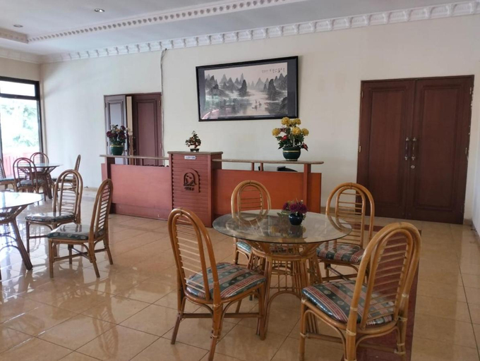 Food & Drinks, Villa Landis, Cianjur