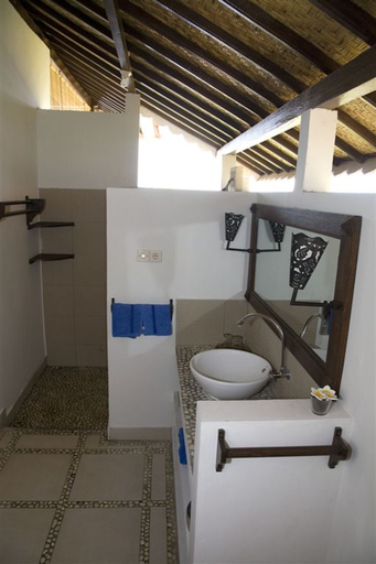 Bathroom, Kembali Beach Bungalows, Karangasem