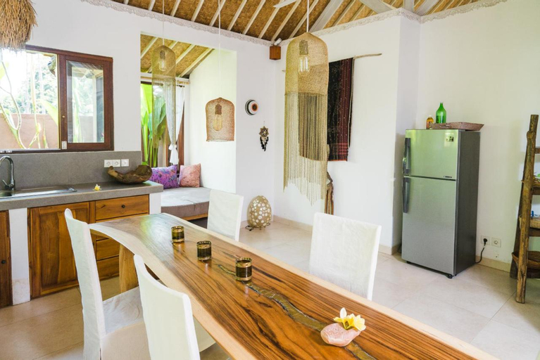 Dining Room, Daksina Villa, Pagar Alam
