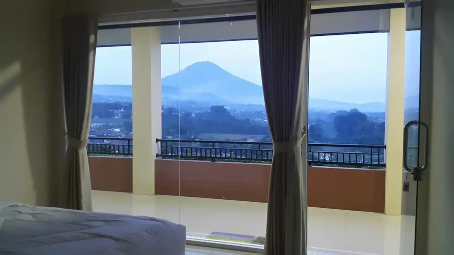 Bedroom 4, CRA Hotel, Wonosobo