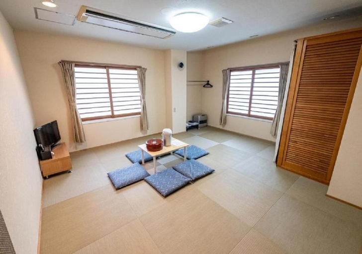 Others 2, kawagutiko station inn / Vacation STAY 63735, Fujikawaguchiko