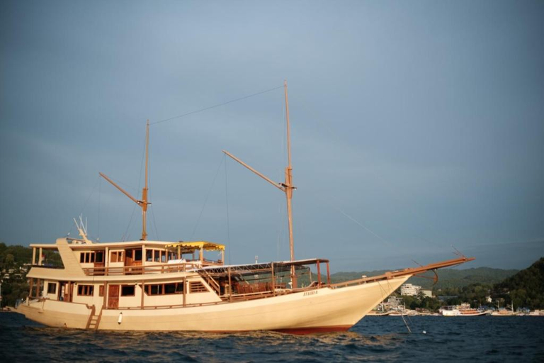 Exterior & Views 4, Family labuan bajo, West Manggarai