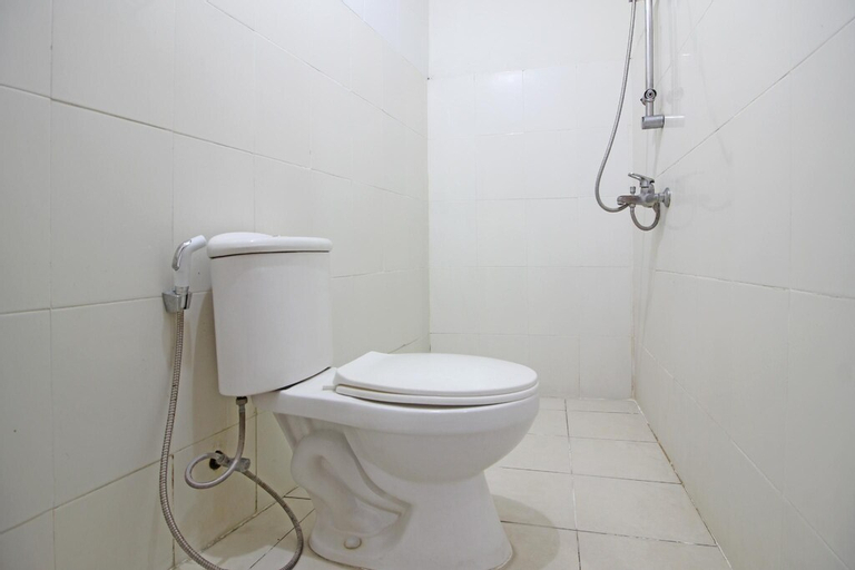 Bedroom 3, Reddoorz Plus Near Museum Keraton Surakarta, Solo