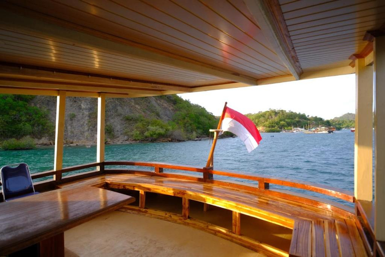 Others, Family labuan bajo, West Manggarai