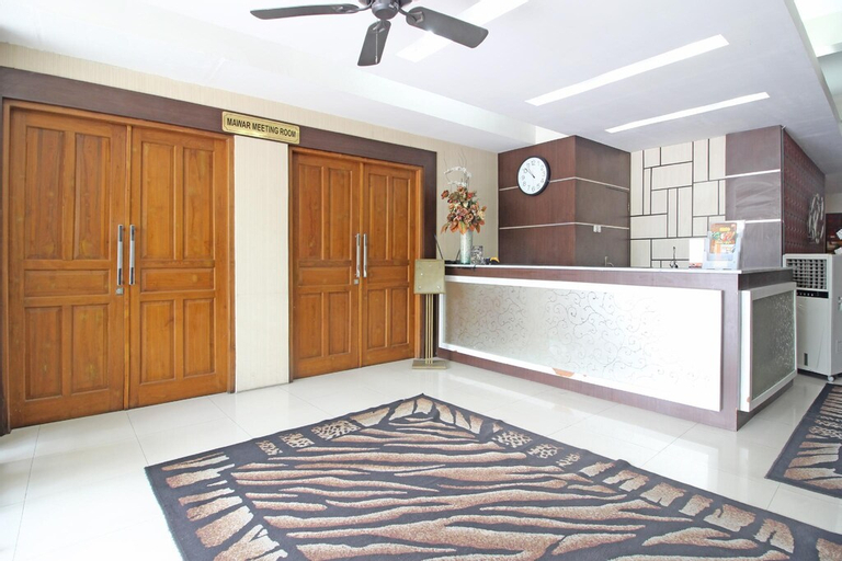 Others 4, Reddoorz Plus Near Museum Keraton Surakarta, Solo