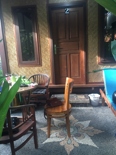 Others 3, stay home, Bandung