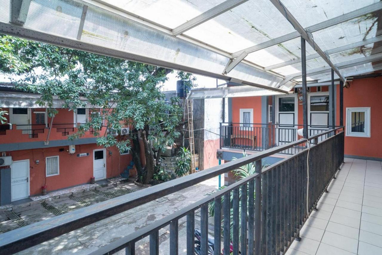 Others 4, Sabar Mansion 22, South Jakarta