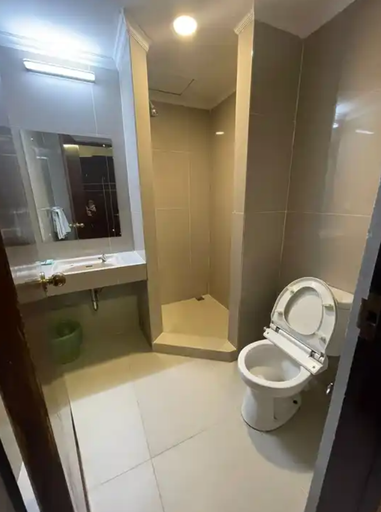 Bathroom, New Prinsen Park Hotel, West Jakarta