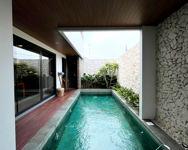 Amahlanu Villa, Bandung