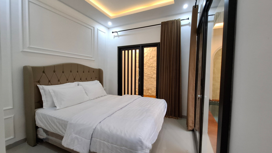 Bedroom 1, Villa Nora 2 With Private Pool at Batu Malang, Malang