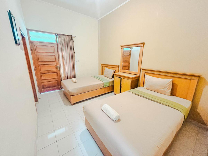 Bedroom 3, Lembah Rinjani Villa & Resto Syariah by ecommerceloka, Lombok