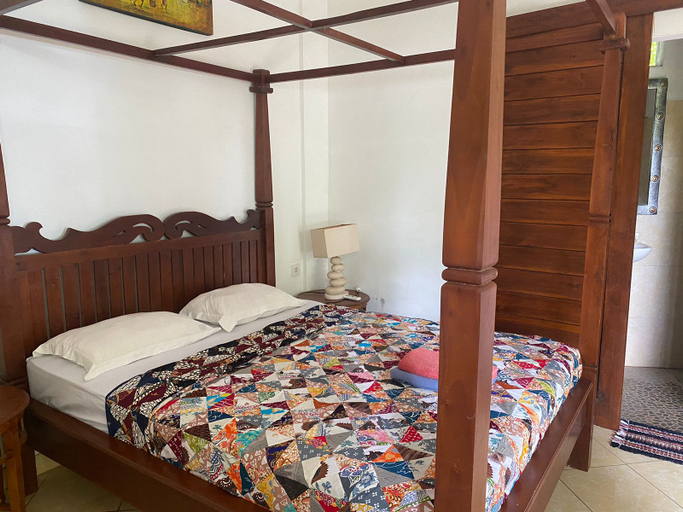 Bedroom 2, Amed Sari Beach Guesthouse, Karangasem