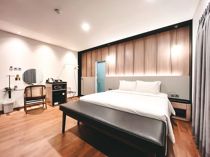 Bedroom 2, Hotel Spot43 & Cafe, Bandung