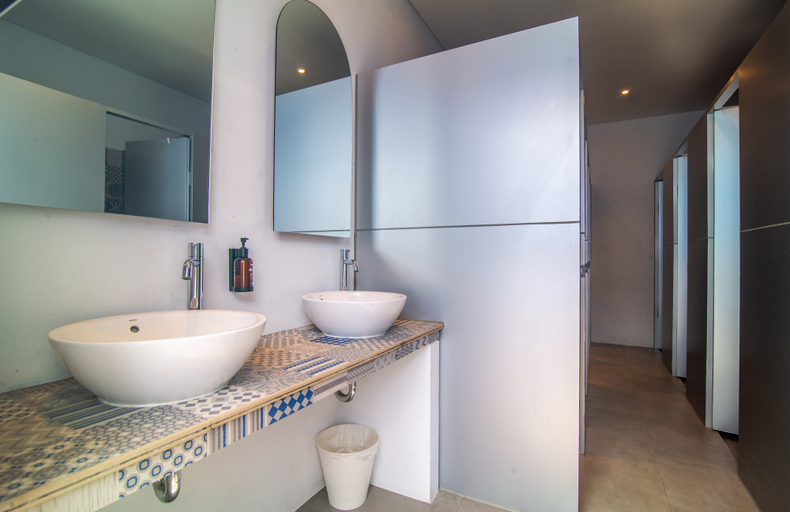 Bathroom 5, Sunset Paradise Canggu, Badung