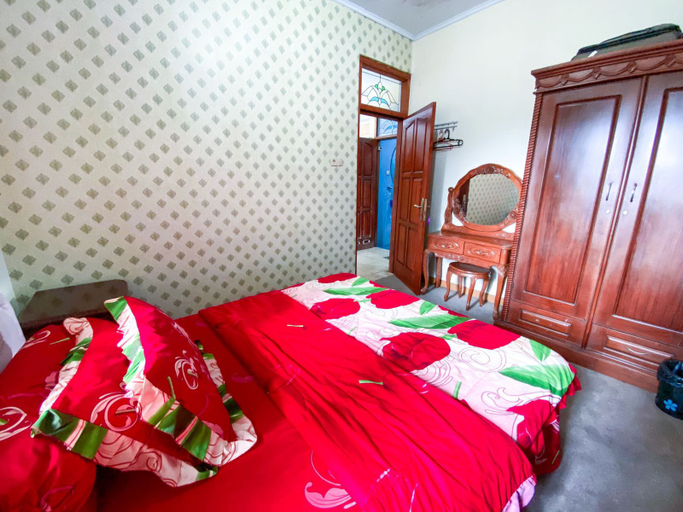 Bedroom, Villa Kencana 1, Malang