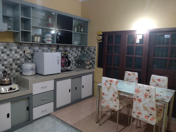 Dining Room, Yoga Family Bromo Villa, Probolinggo