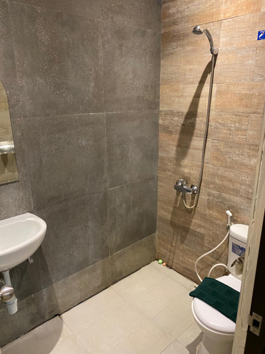 Bathroom 5, Grand Mansion Hotel Blitar, Blitar