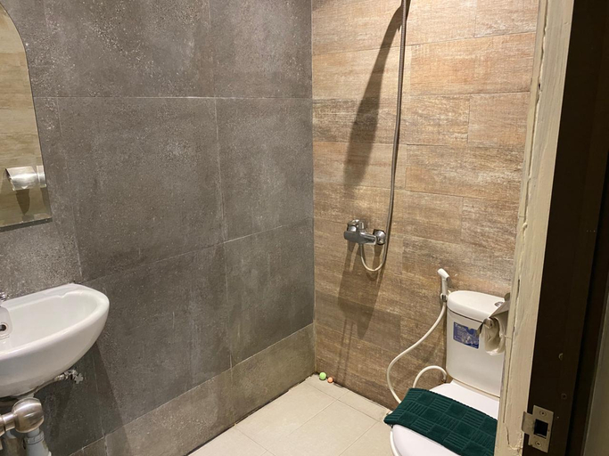 Bathroom 5, Grand Mansion Hotel Blitar, Blitar