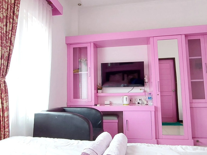 Bedroom 3, Mami Hotel, Solok