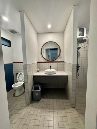Bathroom 5, Bangku Villa, Bandung