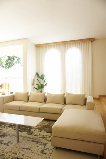 Others 5, Lamerica Villas, Bandung