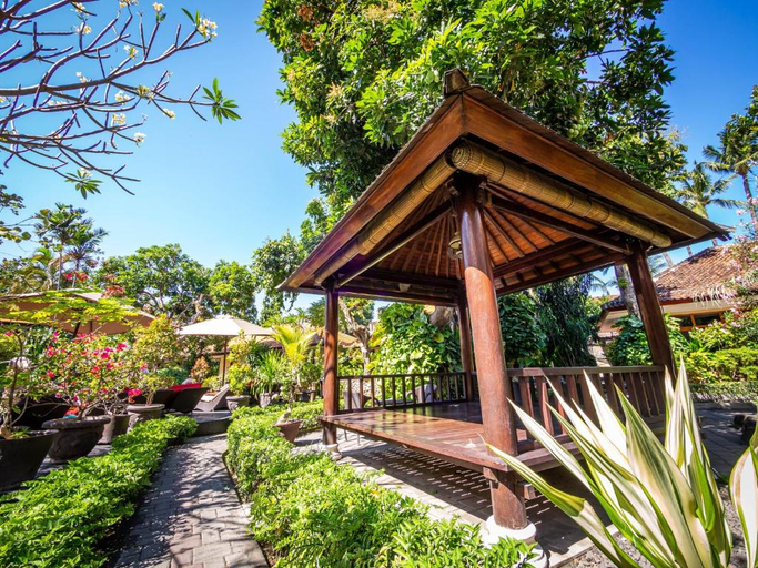 Exterior & Views 5, Yulia Beach Inn Kuta, Badung