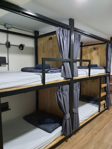 Bedroom, Station8 Hostel, Khlong San