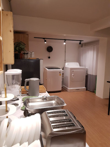 Others 4, Station8 Hostel, Khlong San