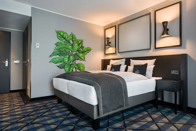 Others 3, Holiday Inn - the niu, Square Mannheim, Mannheim
