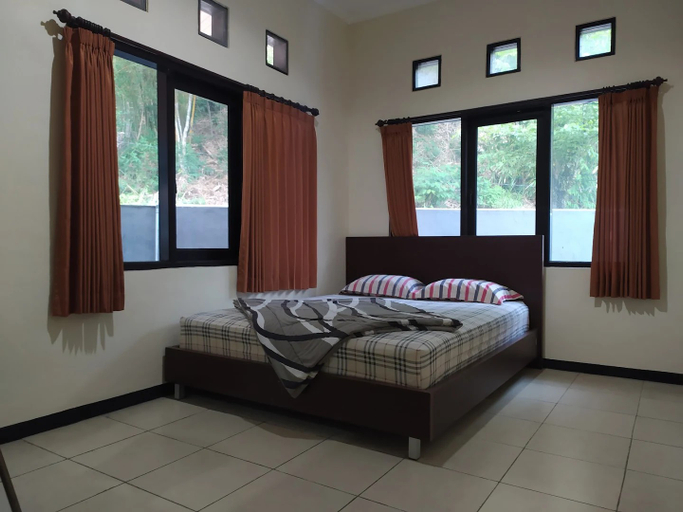 Others, Villa Graha Nisrina , Malang