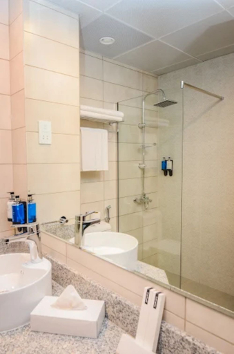 Bathroom 5, Vogo Grand Hotel, Dubai