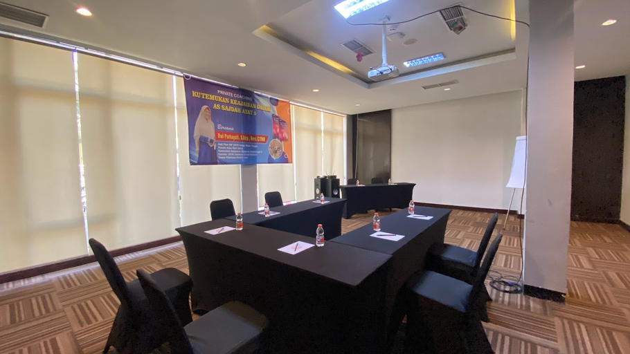 Business Facilities, News Hotel, Sidoarjo