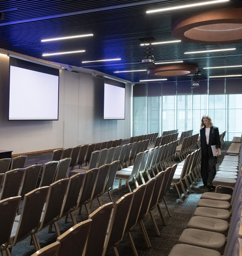 Business Facilities, Almacruz Hotel y Centro de Convenciones, Santiago