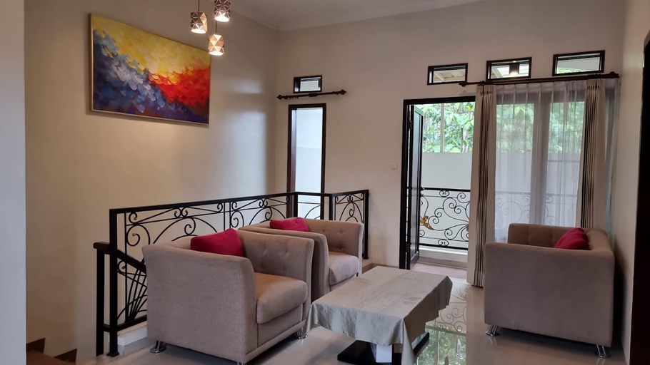 Others 4, Villa Estate 43, Malang