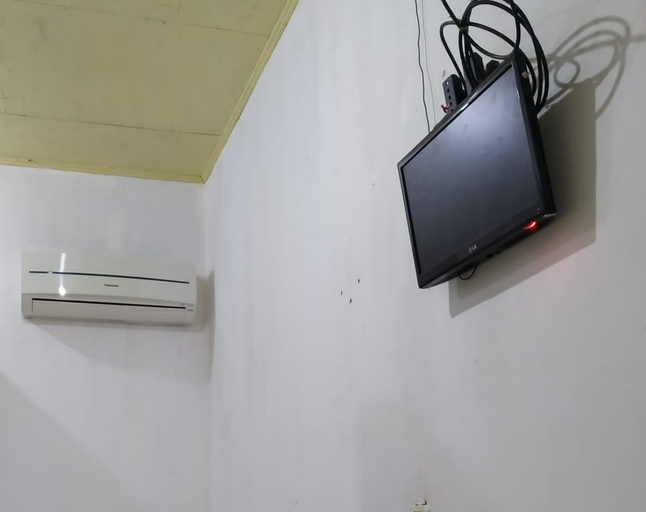 Others 3, Riswan Guest House, Bulukumba