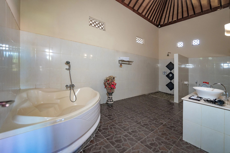 Bathroom, Ocean View Dive Resort Tulamben, Karangasem
