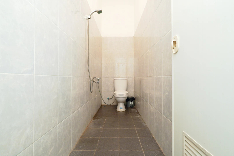 Bathroom 5, d'Mezzanine - Yogyakarta, Yogyakarta