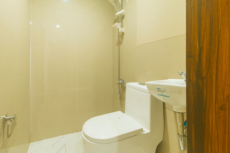 Bathroom, RedDoorz @ Casa 82, Quezon City