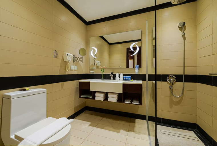 Bathroom, Blue Diamond Hotel Jeddah, Jeddah