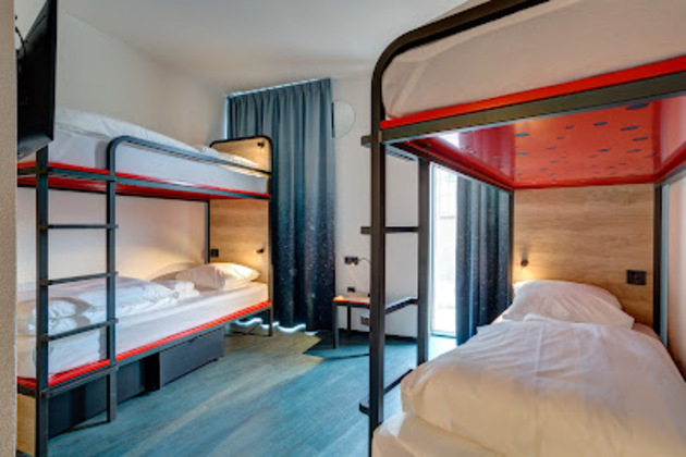 Bedroom 3, Meininger Hotel Amsterdam Amstel, Amsterdam